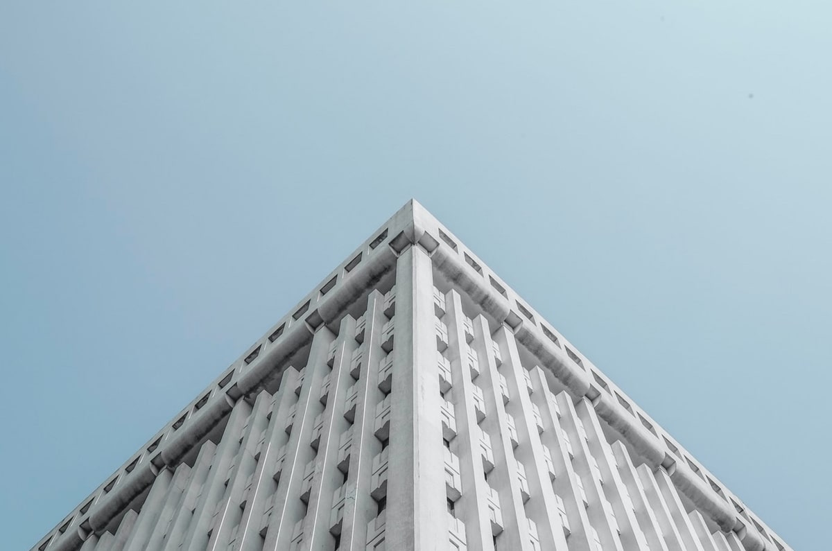 玄学源于此？齐达内现身伯纳乌观看皇马对阵曼城的比赛