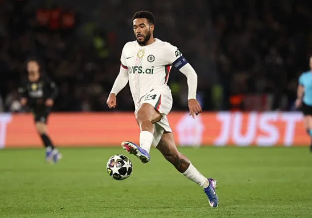 sofascore-里斯-詹姆斯vs巴黎数据：3次关键传球，6夺回球权，对抗8胜6